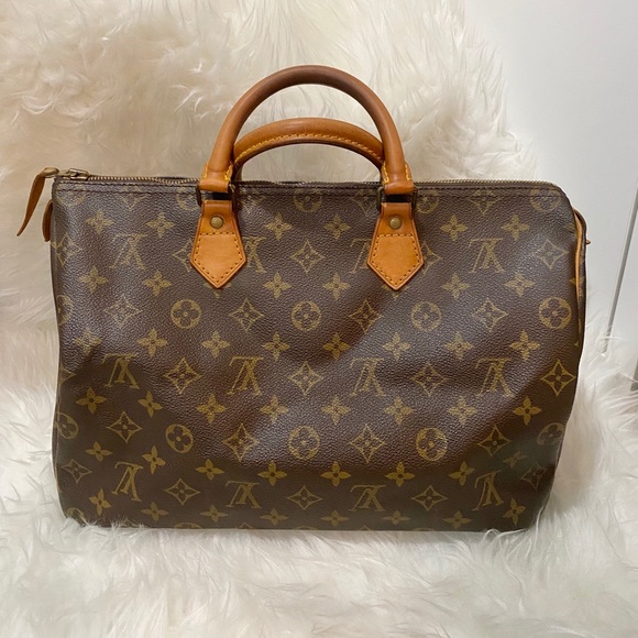 Louis Vuitton Handbags - Speedy 35❤️sold❤️